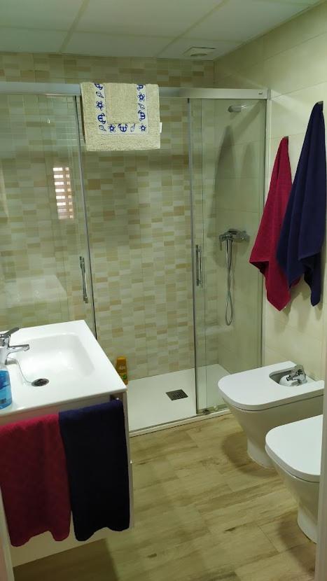 Atractivo Apartamento En La Playa Con Parking ロケタス・デ・マル エクステリア 写真